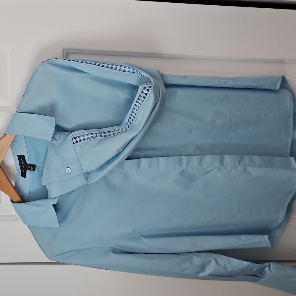 Button down shirt fitted The Limited NWT women's blouse sz M long sleeve
